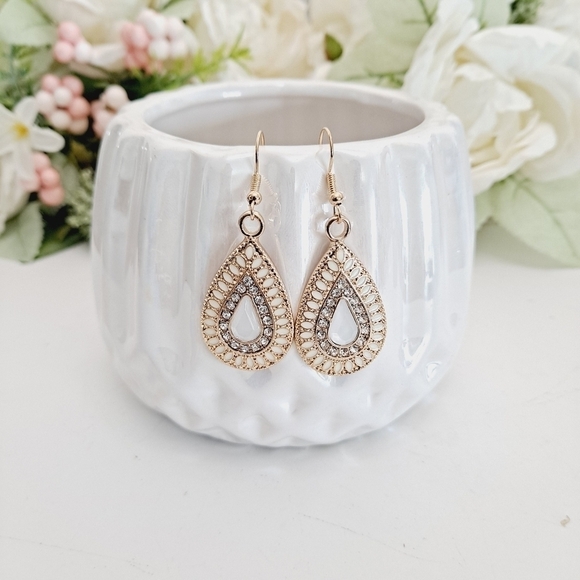 💖 2/$30 Boho Gold dangle teardrop christmas party Rhinestones earrings - Picture 7 of 16